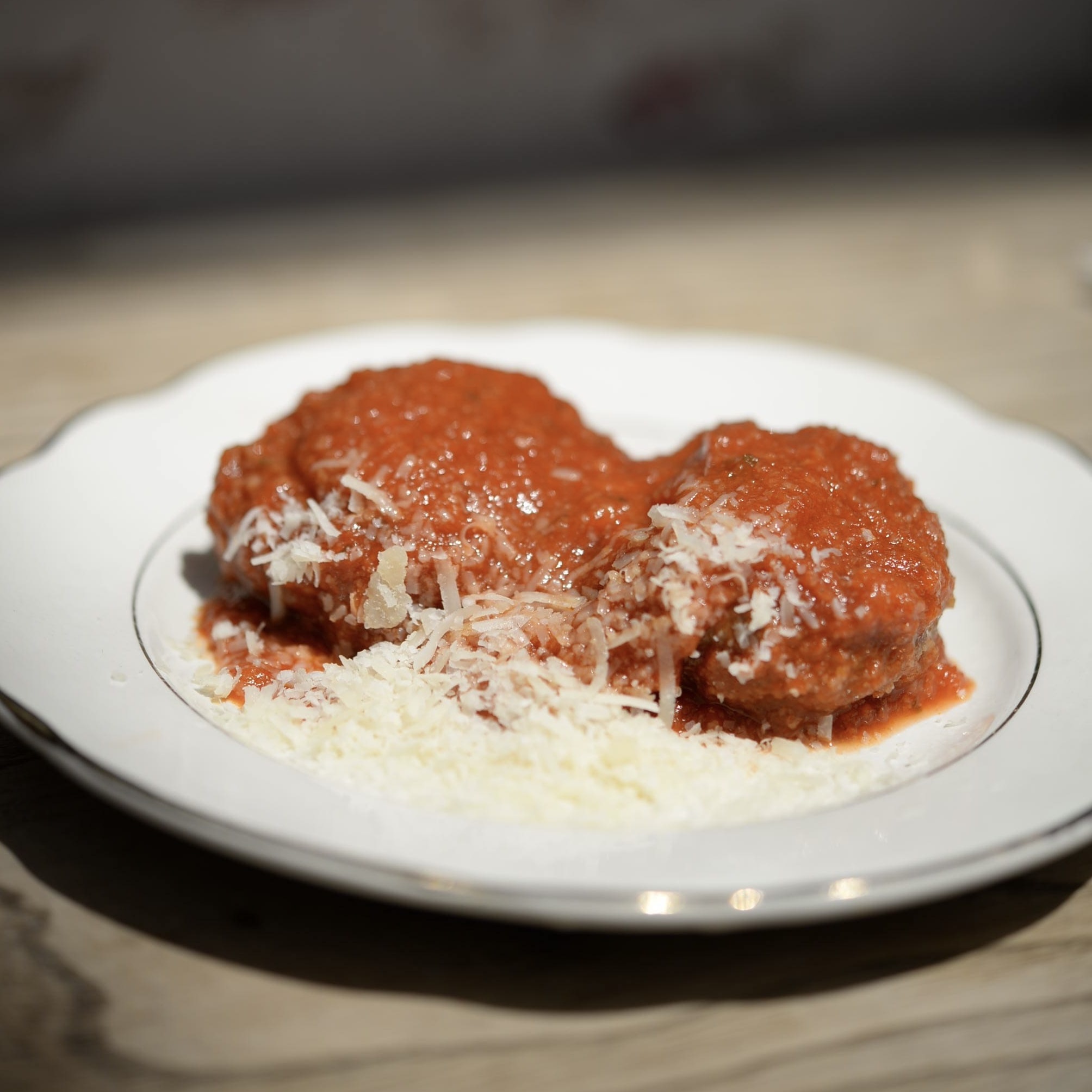 mercato testaccio roma orietta e rolando polpette al sugo0167