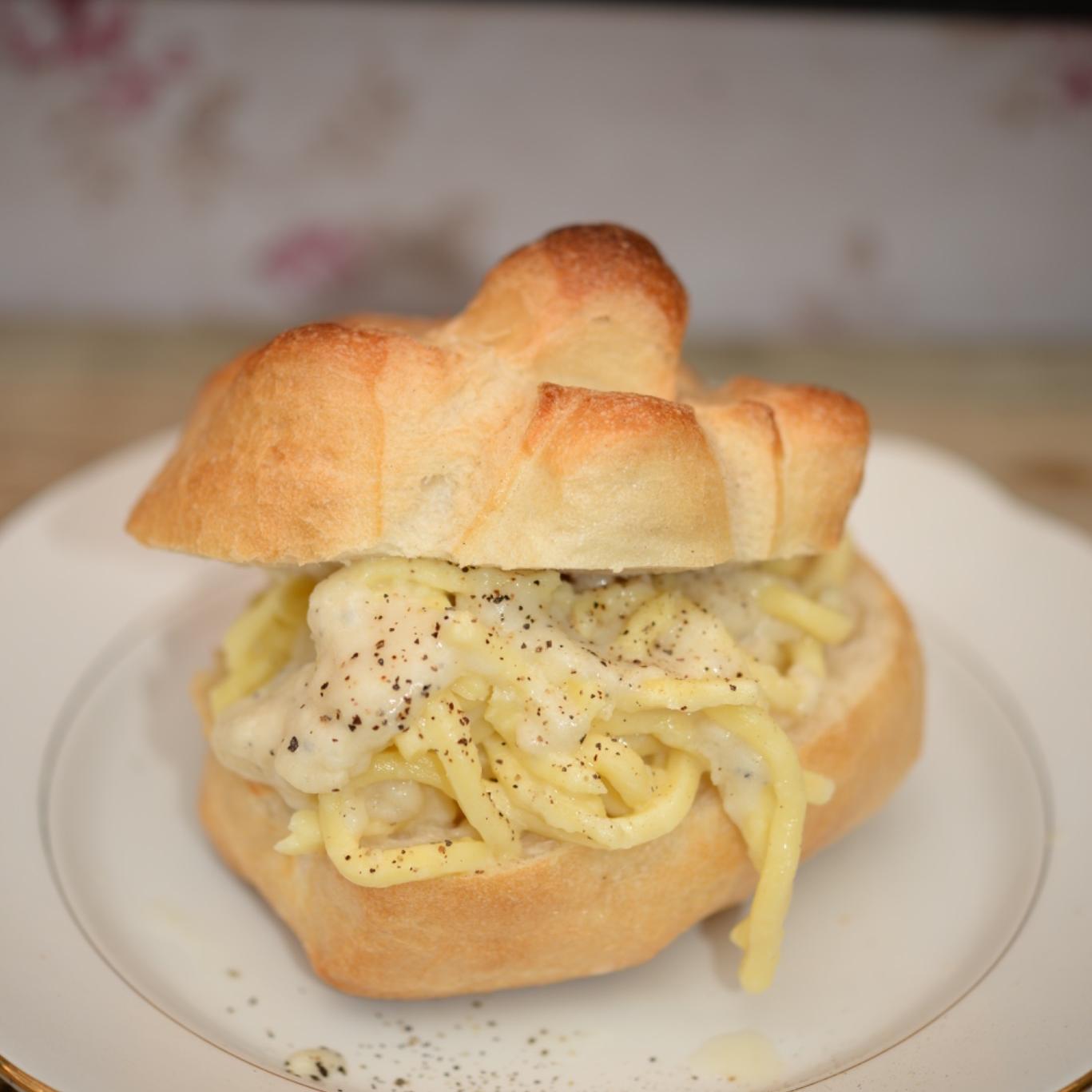mercato testaccio roma orietta e rolando tonnarello cacio e pepe 9317_square